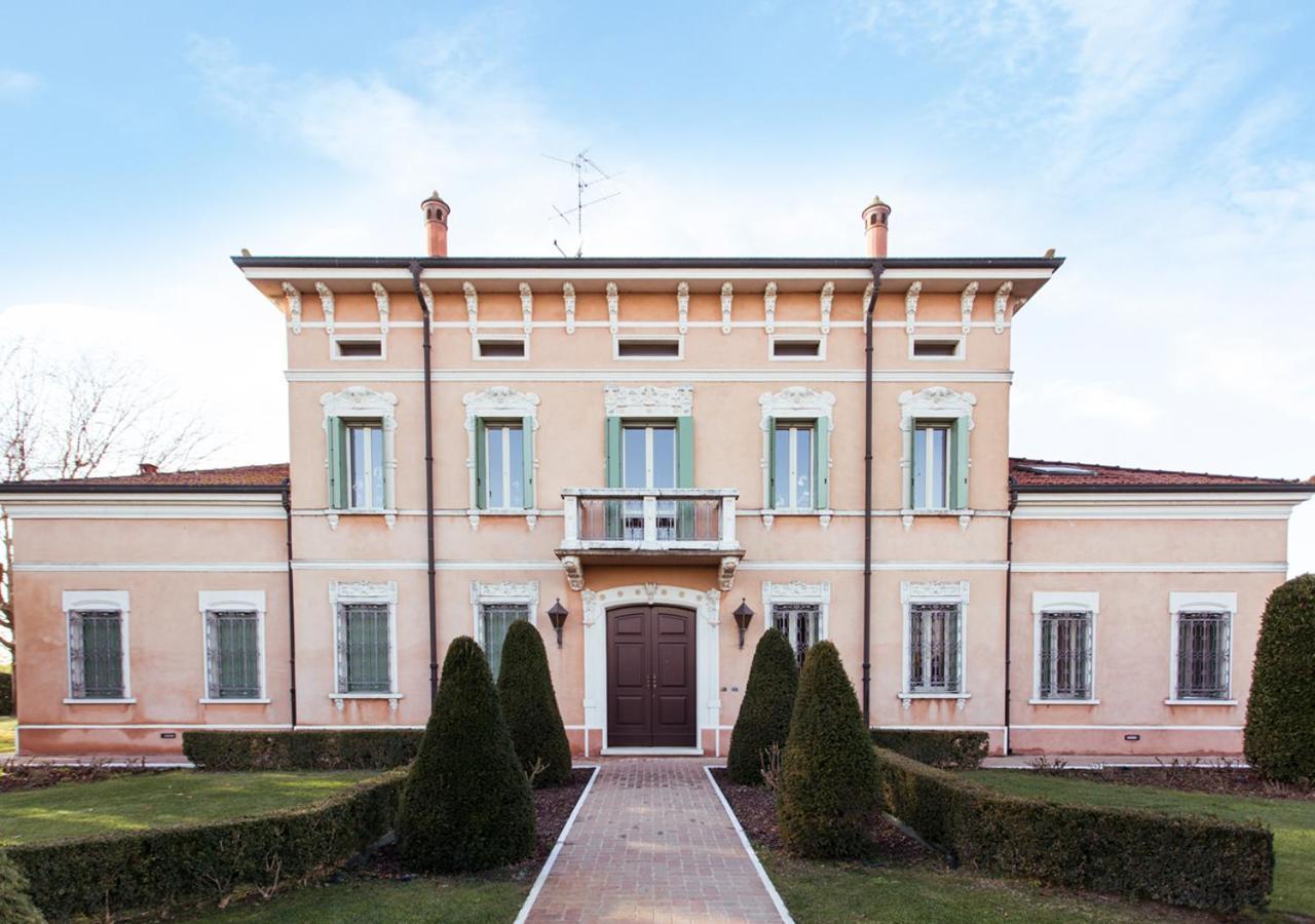 B&B Residence Il Ciliegio , Via Villa Superiore 93 Luzzara Судзара Екстериор снимка