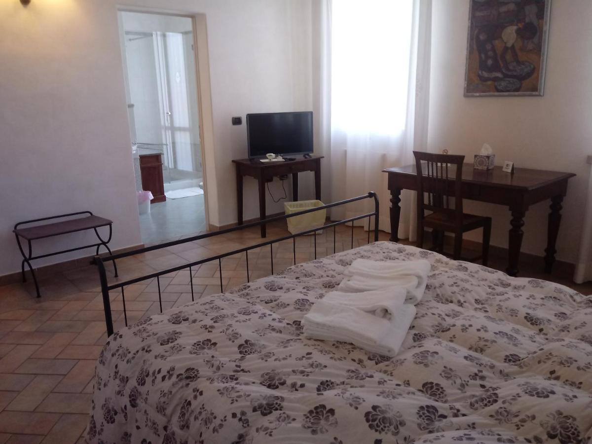 B&B Residence Il Ciliegio , Via Villa Superiore 93 Luzzara Судзара Екстериор снимка