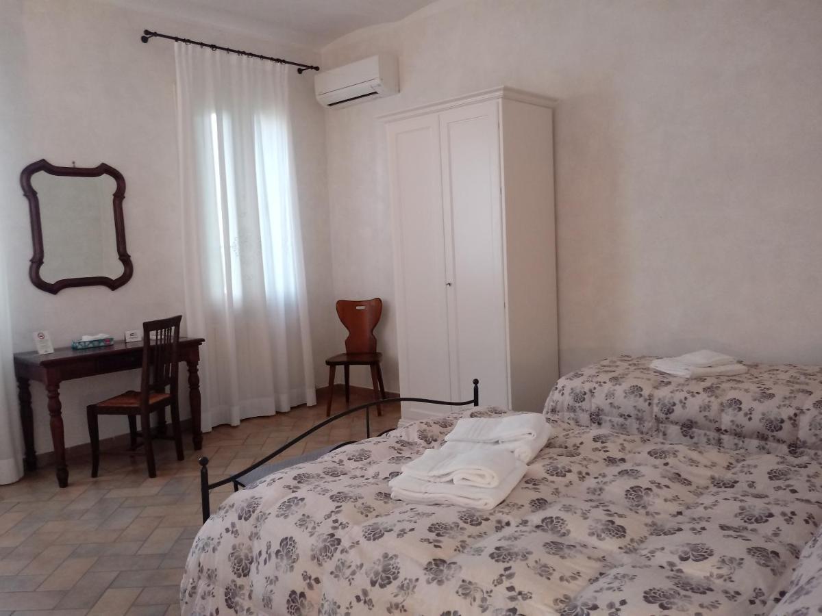 B&B Residence Il Ciliegio , Via Villa Superiore 93 Luzzara Судзара Екстериор снимка